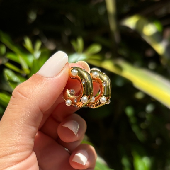 Jewelry - 18K Gold Plated Diamond & Pearl Hoop Earrings